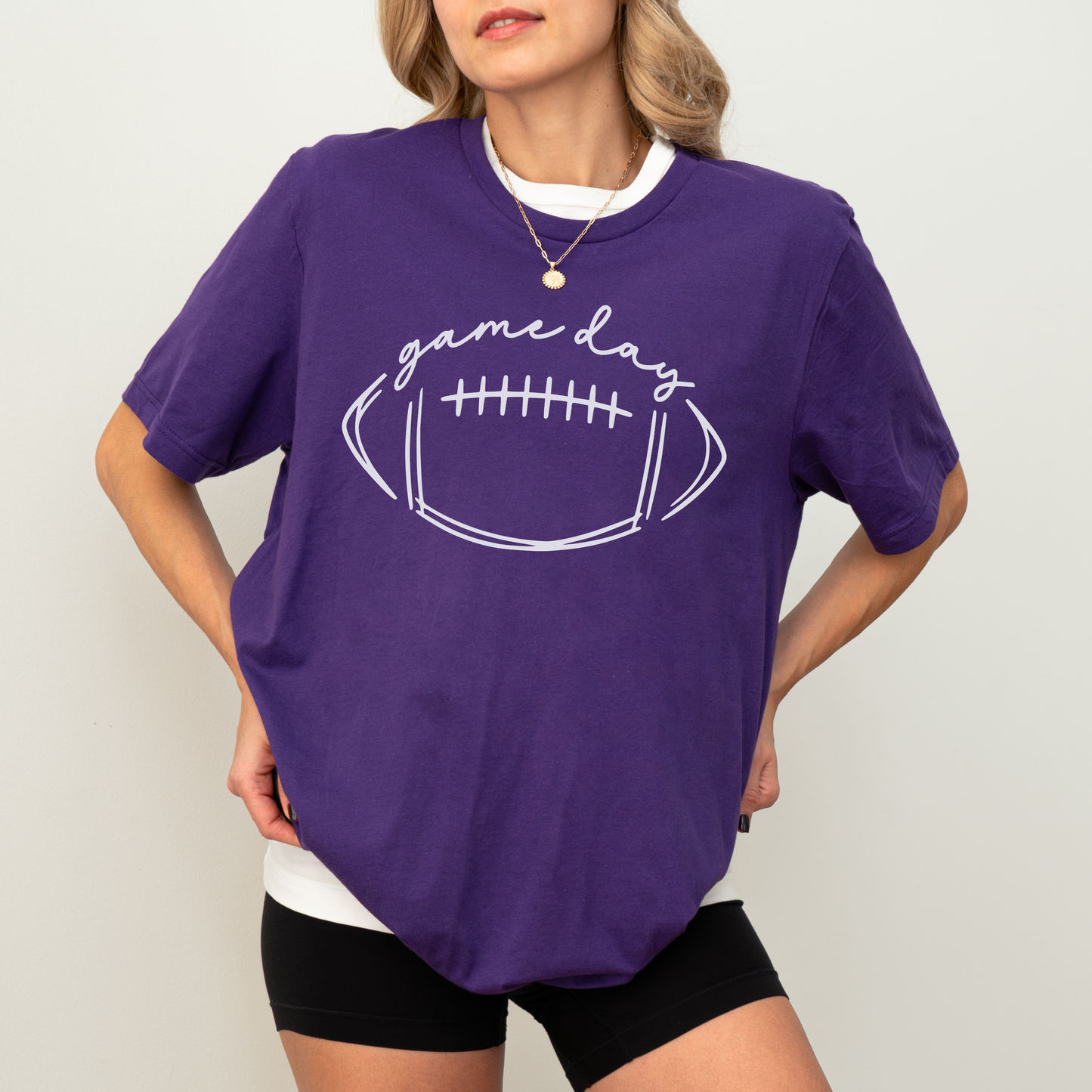 Game Day Football Shirt – Fall Sports Graphic Tee for Women, Football Mom T-Shirt, Sideline Tailgate Outfit
