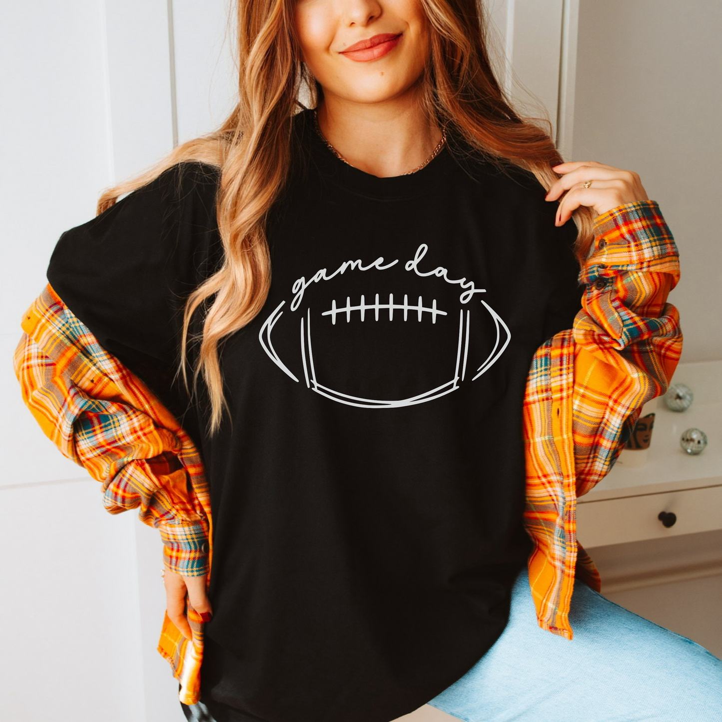 Game Day Football Shirt – Fall Sports Graphic Tee for Women, Football Mom T-Shirt, Sideline Tailgate Outfit