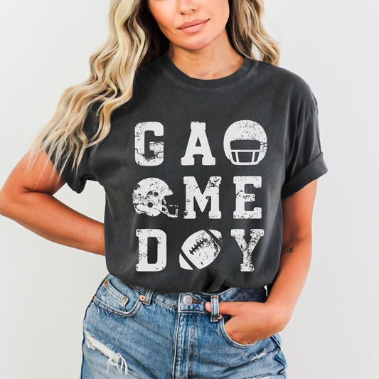 Football Game Day Shirt – Distressed Helmet & Ball Graphic Tee, Comfort Colors Vintage Football T-Shirt, Fall Sports Fan Outfit