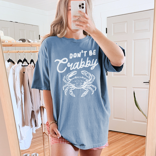 Don’t Be Crabby Shirt – Funny Coastal Comfort Colors Tee, Beach Graphic Shirt for Women, Soft Garment-Dyed Summer Top